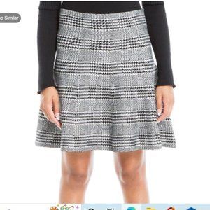 NWT Swing Short Knit Skirt.